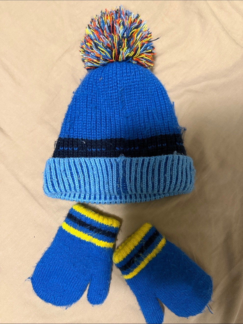 12-18 months Blue Kids Pom-Pom Beanie & Mittens Set with Yellow Excavator - Picture 2 of 3